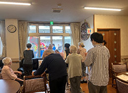 子供神輿がやってきた