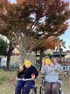 近所の公園にお散歩♪